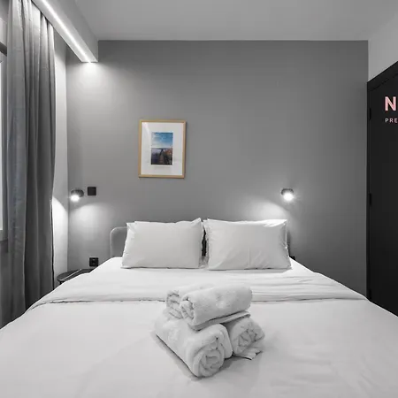 Room8, Nilie Hospitality Mgmt Apartment