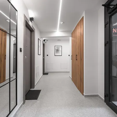 Room8, Nilie Hospitality Mgmt Apartament Salonic
