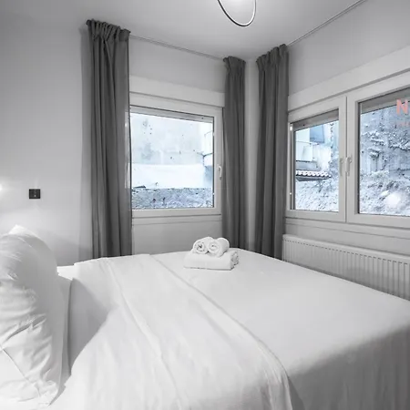 Room8, Nilie Hospitality Mgmt