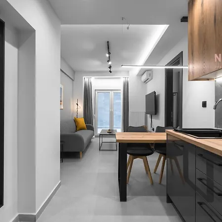 Room8, Nilie Hospitality Mgmt Salonic