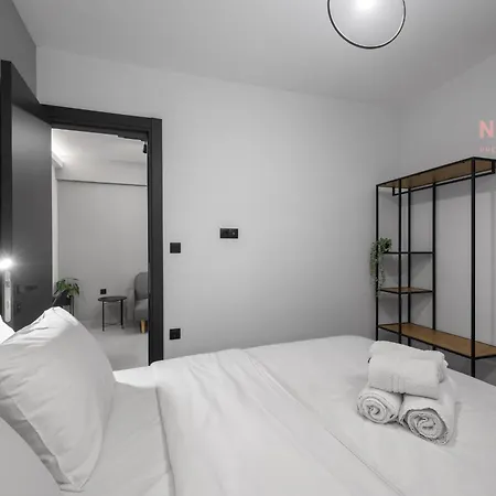 Room8, Nilie Hospitality Mgmt * Salonic