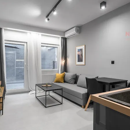Room8, Nilie Hospitality Mgmt Apartament Salonic